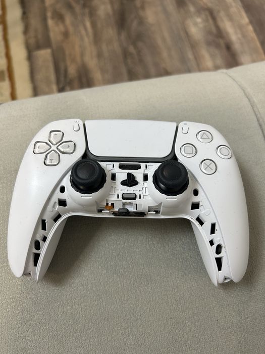 Продам Playstation 5