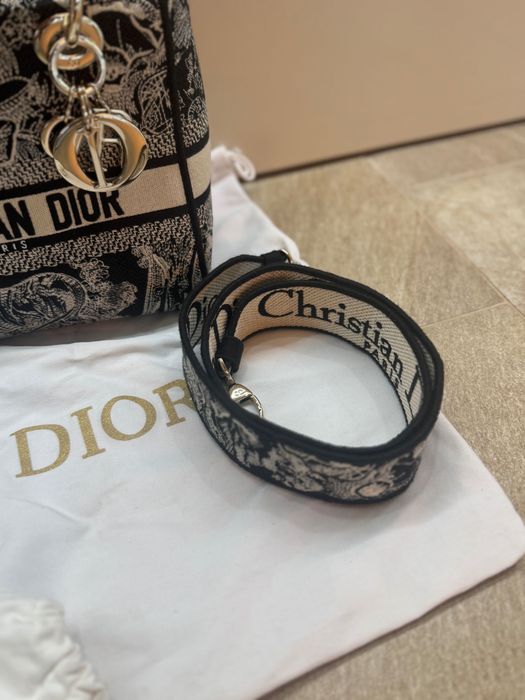 Дамска чанта нова