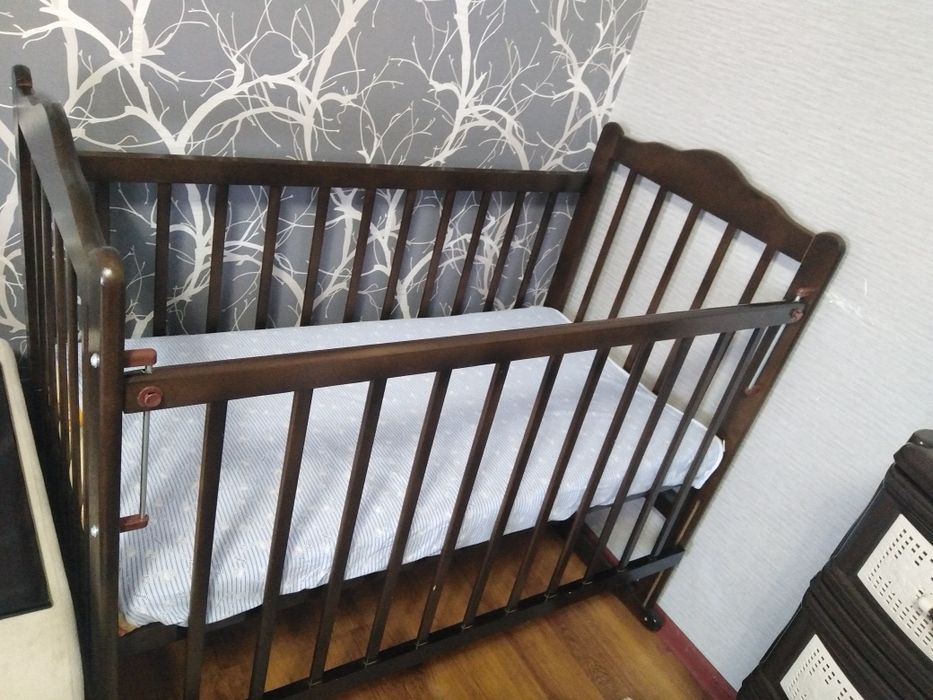 Продаётся манеж.