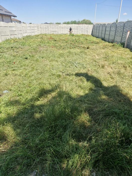 Vand teren 300mp la Balta Verde