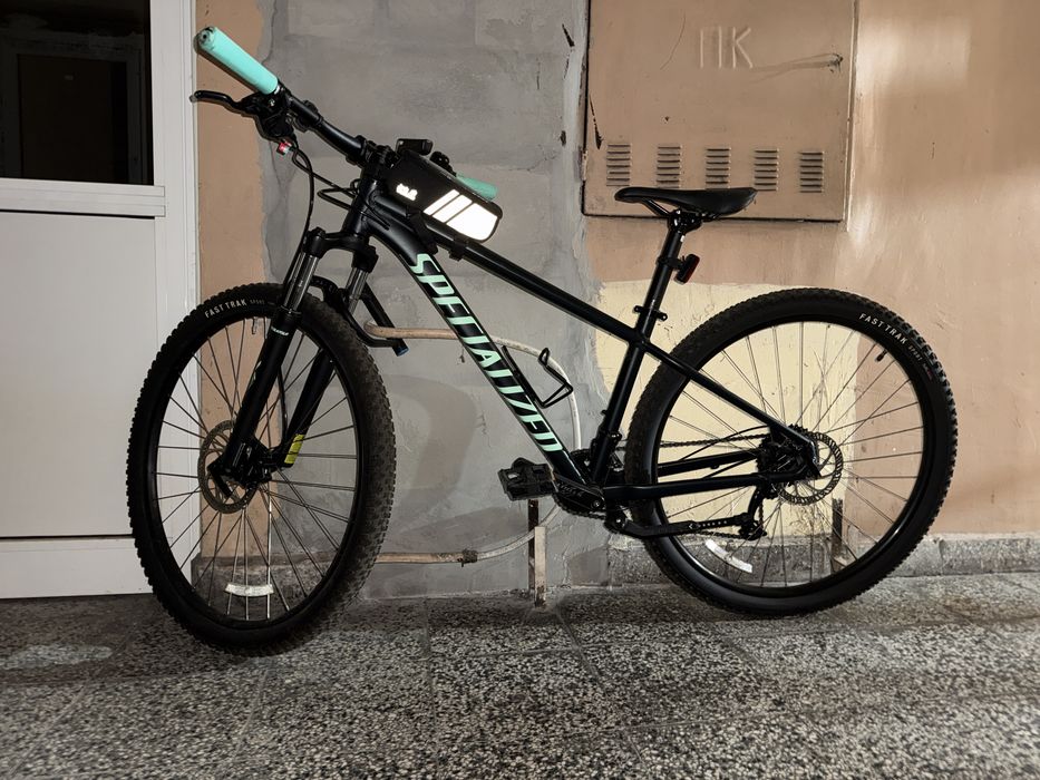 Spealized rockhopper 29 (M)