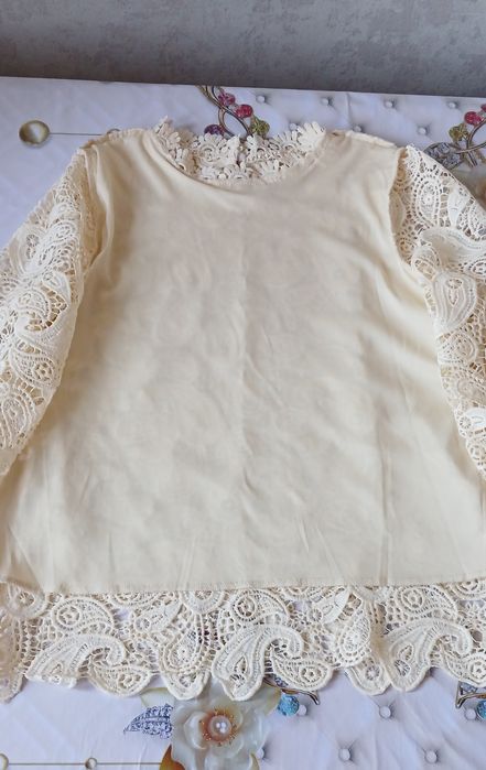 Продаю кофту.Новая.Адрес: г.Фергана