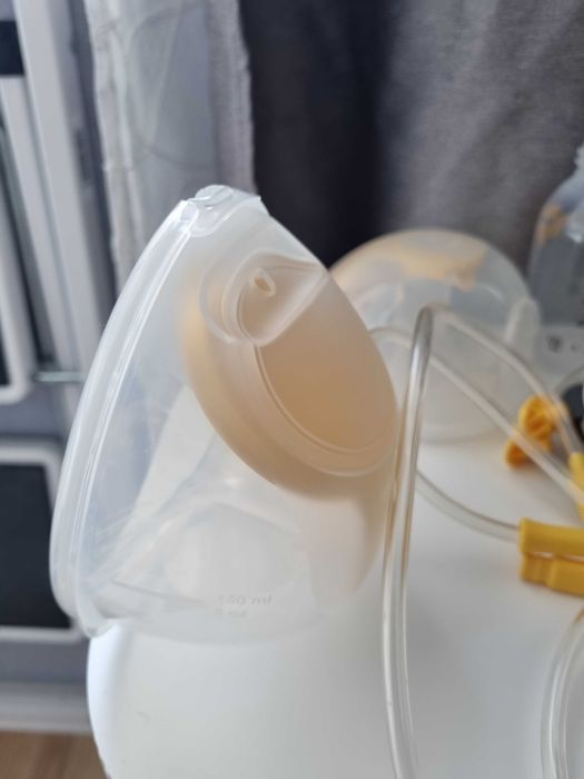 Medela HANDS-FREE 2 БР. чашки за кърма 150мл