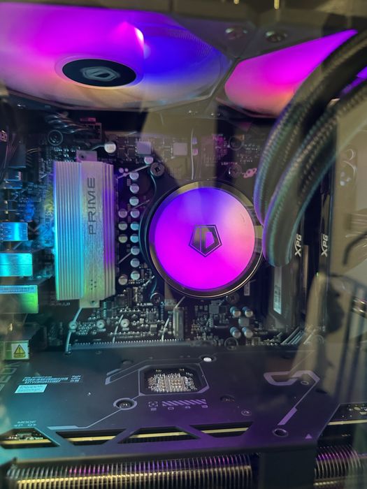 Calculator Gaming Ryzen 7 7800X3D 32Gb Ddr5 6000Mhz SSD 2TB  Rx 7700Xt