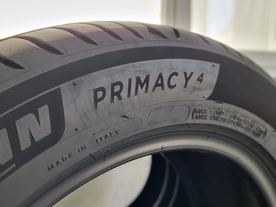 205/55/16 Michelin 4Броя: 170€ 7мм