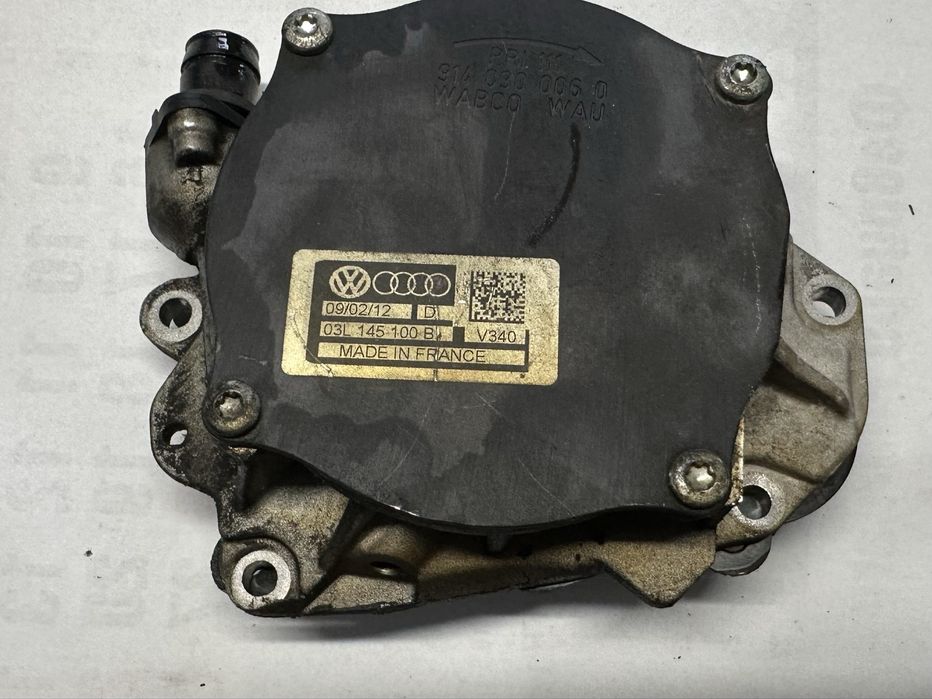 03L 145 100 B, вакуум-тандем помпа за 1.6tdi Seat,VW,Skoda