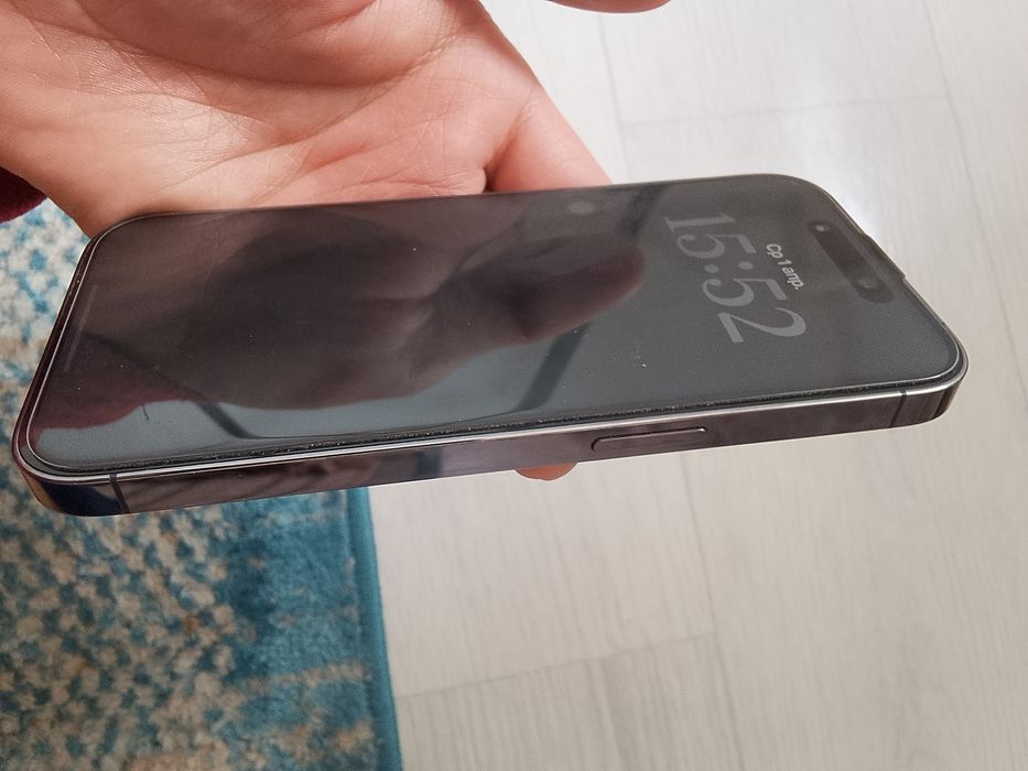 Продам айфон 14 про