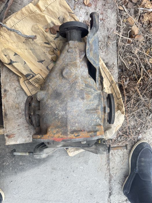 Блок редуктор бмв 523