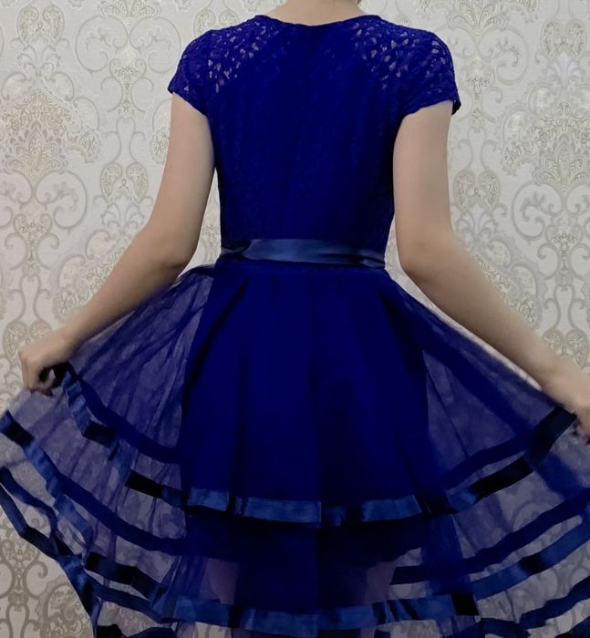 Синее вечернее платье