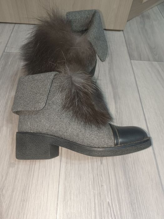 Срочно продам  размер 36