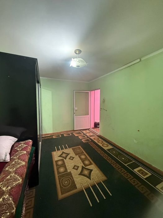 Kvartira soatiladi eski shahar pasport stol yonida 2 xona