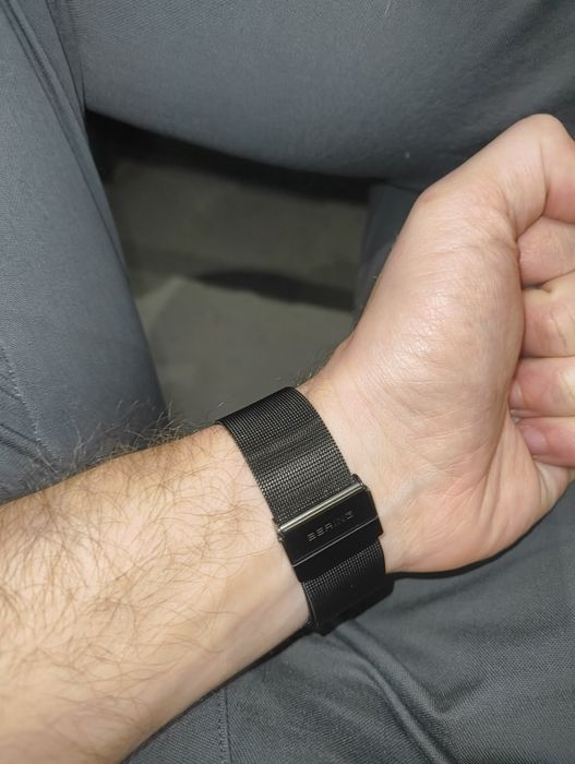 Часовник Bering Solar - brushed black