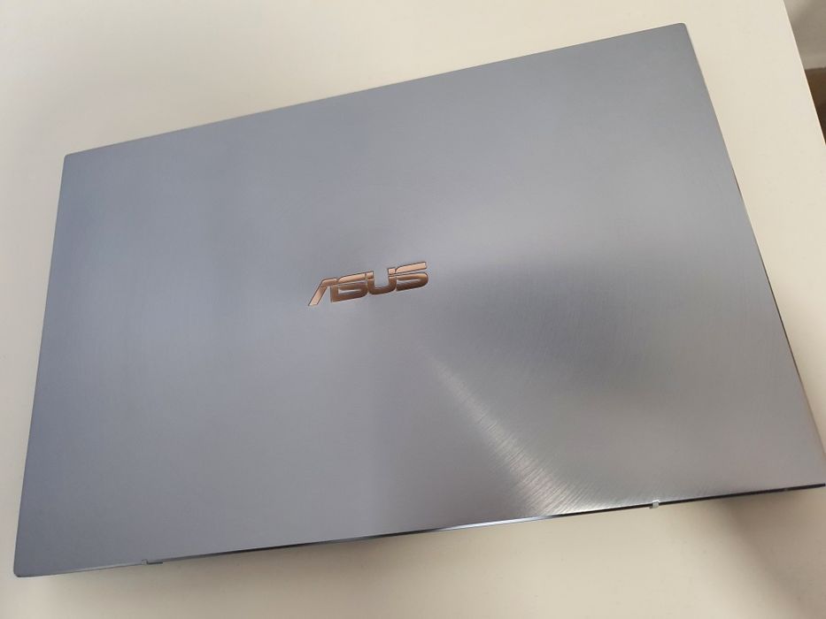 ASUS ZenBook 14 UM431DA