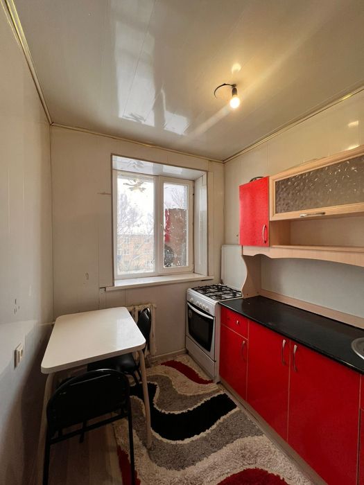 Продается 1 ком квартира, район  3 школы