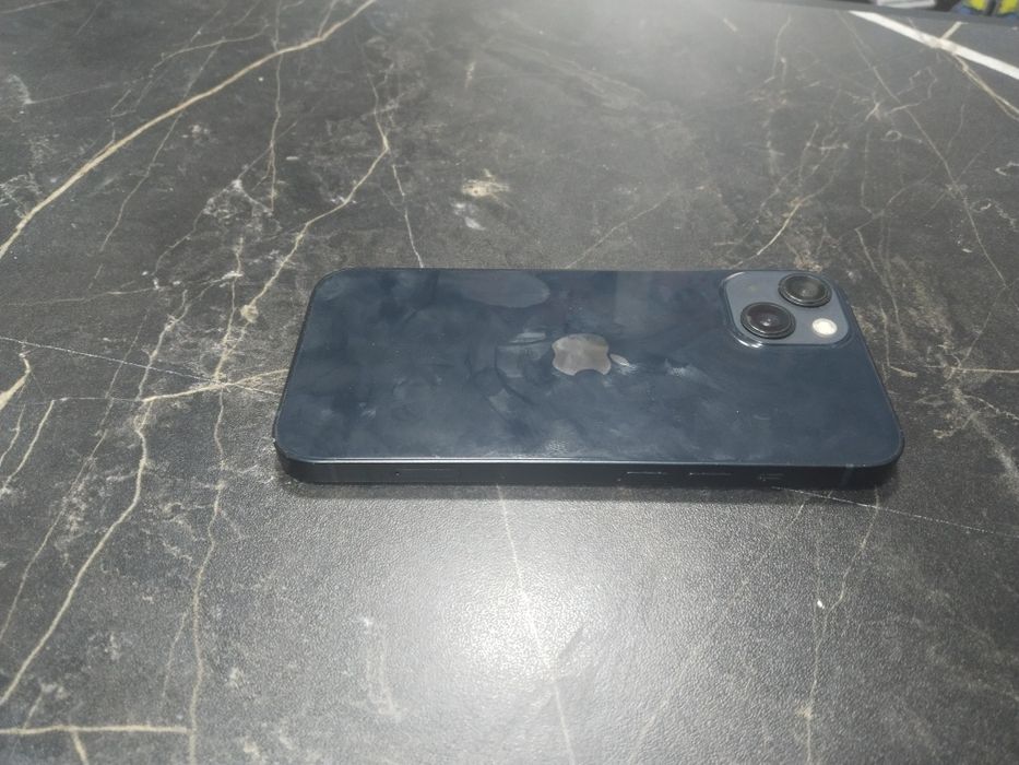 iPhone 13 в хорошем состоянии акб.84%