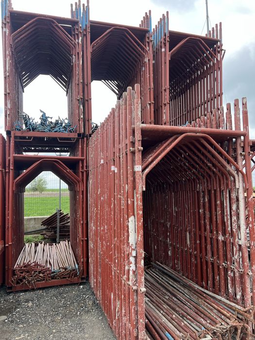 Vand schela metalica avem pe stoc