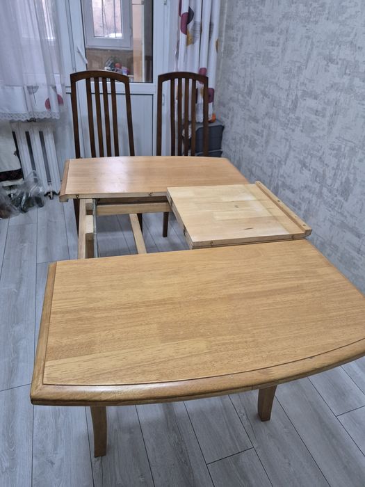 Продам кухонный стол деревянный