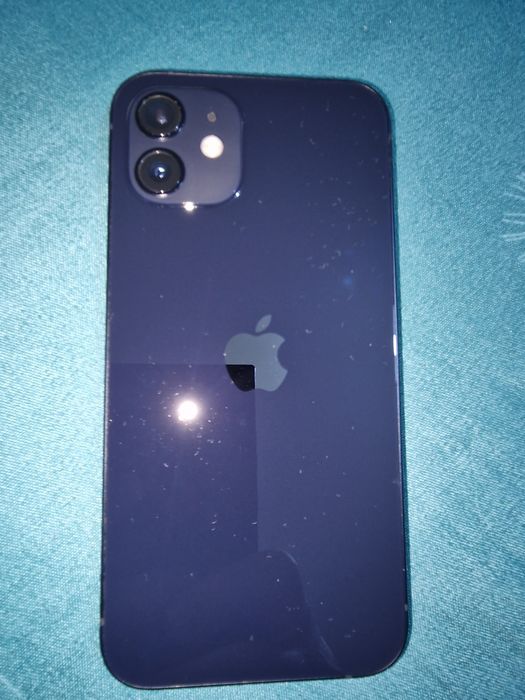 Vând/schimb iPhone 12 impecabil