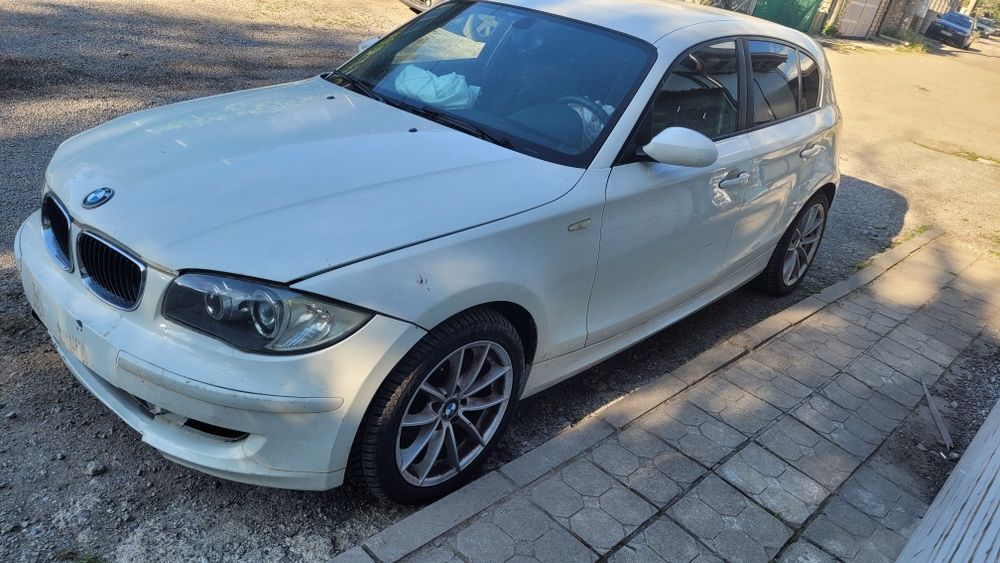 Bmw 118d 143k на части