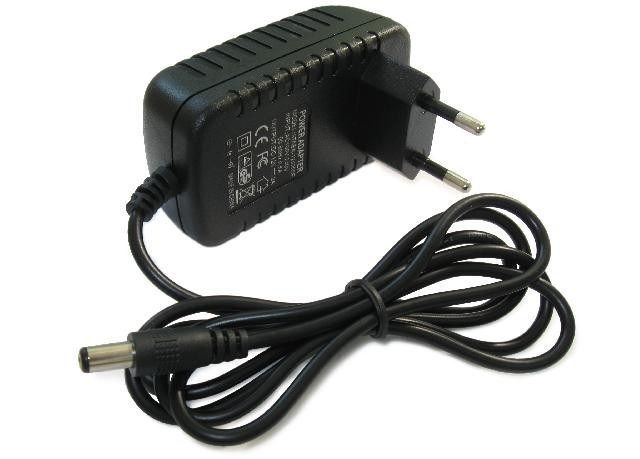 Адаптер - Блок питания: 220/12 вольт 2 ампера + разные другие