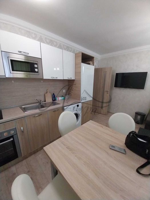 Дава се под наем Тристаен апартамент в Шумен, Пазара - 70 кв.м за 306 € - Снимка #9