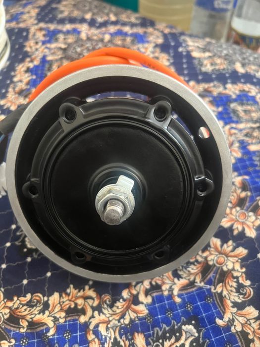 Мотор колесо от Куго М4