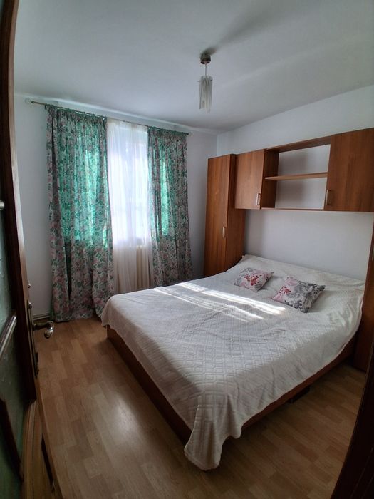 Inchiriez  apartament 2 camere
