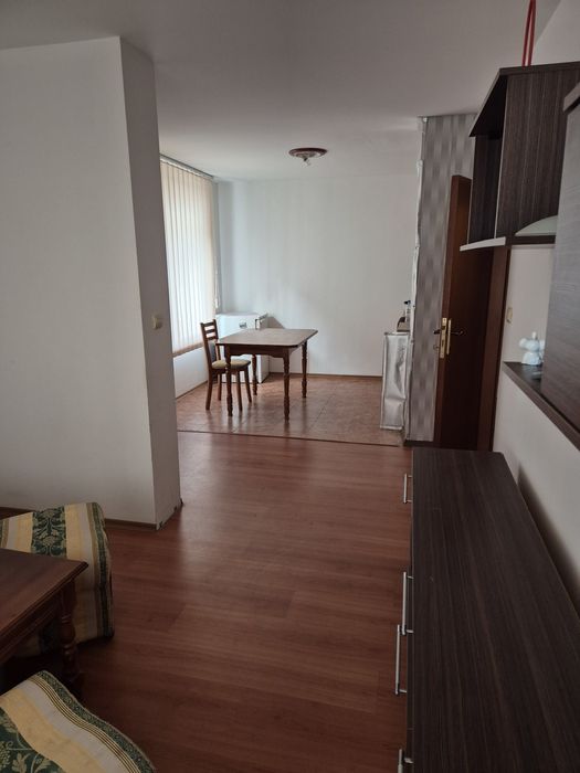 Дава се под наем Двустаен апартамент в Благоевград, Идеален център - 70 кв.м за 255 € - Снимка #8