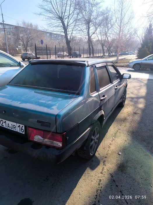 Продам машину ваз 21099