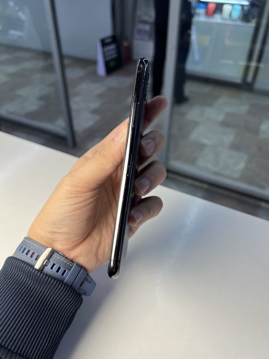 Продам iPhone 11 pro max 512 gb