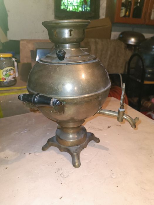 Продам самовар советский электрический.