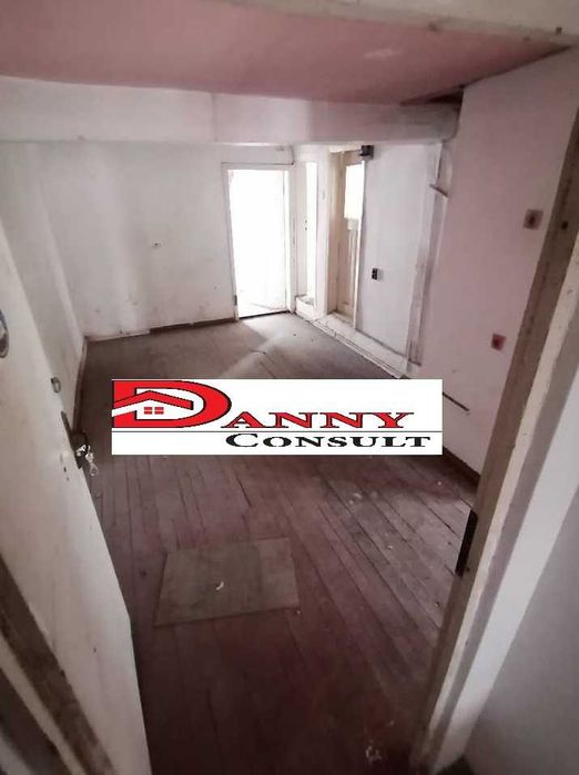 Етаж от къща в центъра на гр. Велико Търново