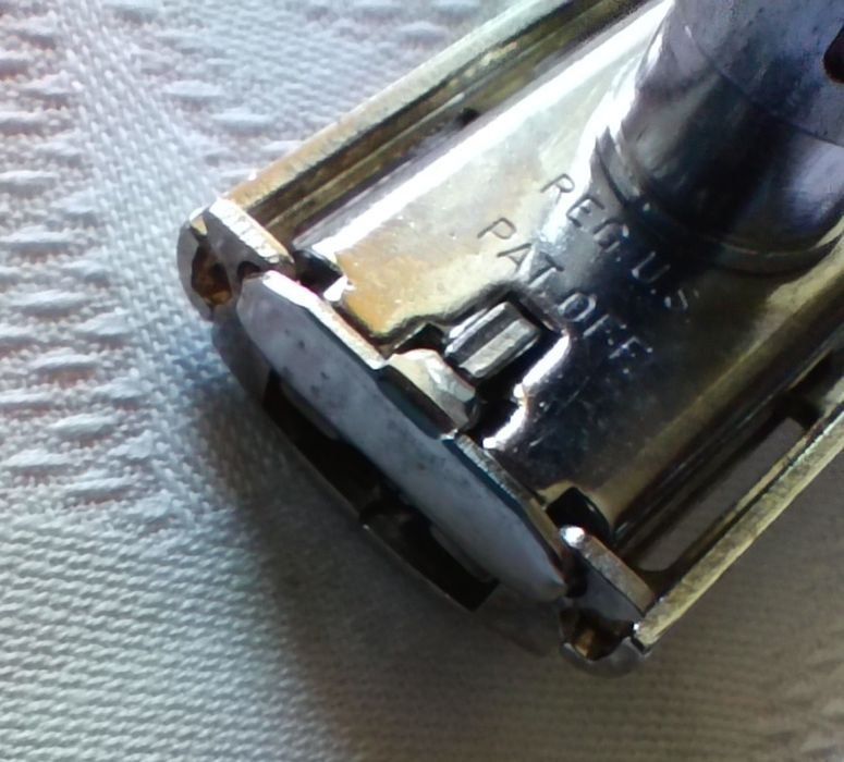 Самобръсначка Gillette Super Adjuatable.
