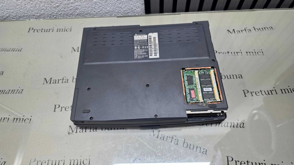 Laptop de colectie - Texas Instruments Extensa 600CD - Impecabil