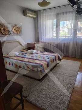 Дава се под наем Тристаен апартамент в Пловдив, Център - 117 кв.м за 508.47 € - Снимка #4