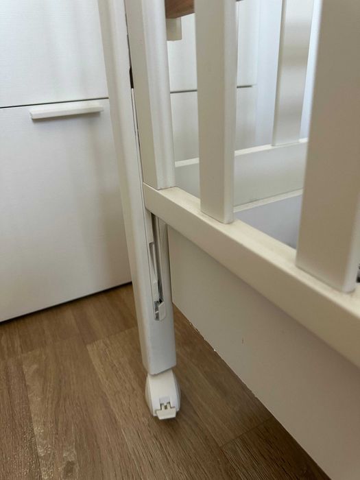 Patut bebelusi elegant Charly Alb & Crem Lemn de Fag cu sertar Erbesi Italia