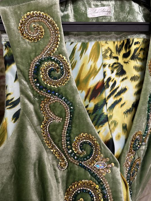 Кажекей сваровский каменьмен