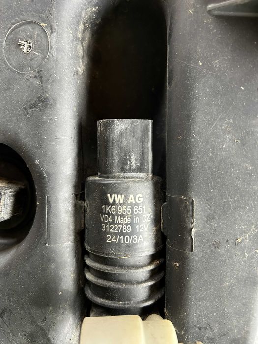 Vas Lichid Parbriz VW de 5,5l - 1K0 955 453 (Q/R/S)