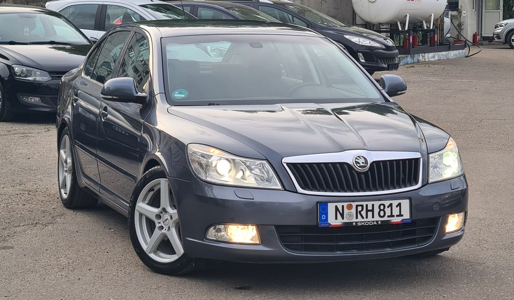 Skoda Octavia Elegance 2010 * Navi * Klimă * Senzori * Jante R17 * Import Germania