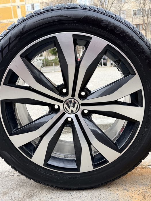 Jante Volkswagen plus anvelope all season , stare perfecta