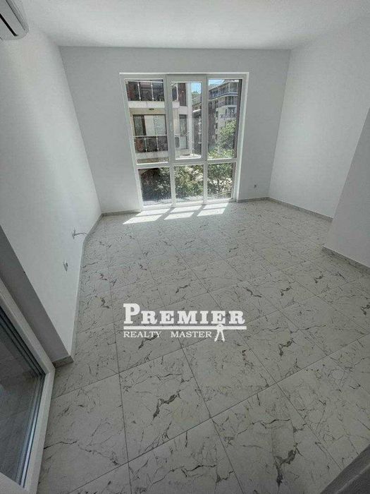 Продава се Двустаен апартамент в к.к. Слънчев бряг - 55 кв.м за 1400 €/кв.м - Снимка #2