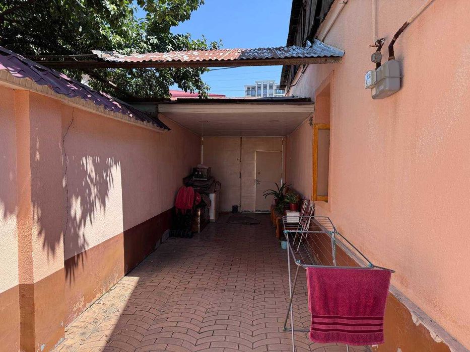 Участок 4,29 соток, фасад - 13 метров, Лабзак, ор-р 10 школа=