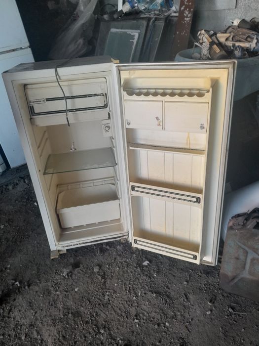 Холодильник бирюса