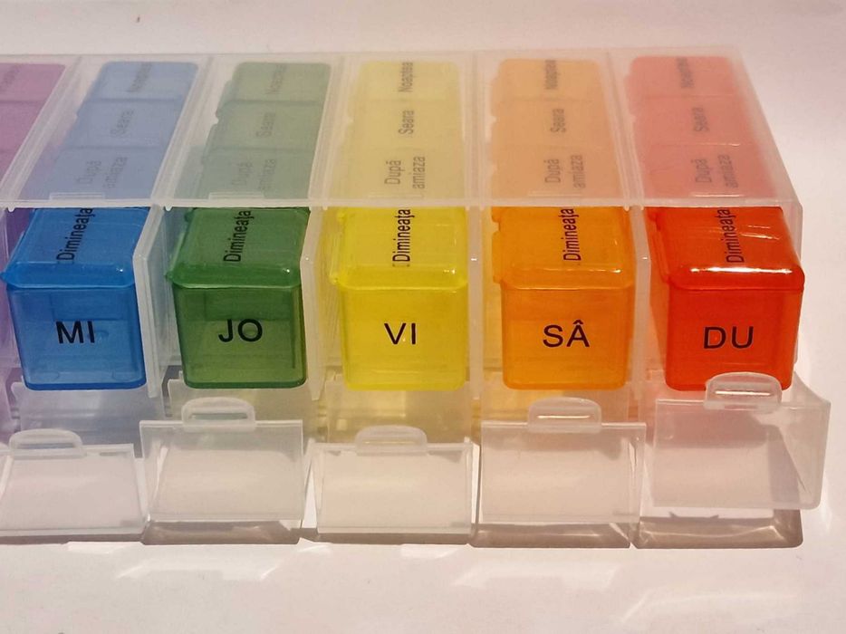 CUTIE ORGANIZATOR medicamente SAPTAMANALA pt pastile, vitamine - NOUA , sigilata, realizata in Germania