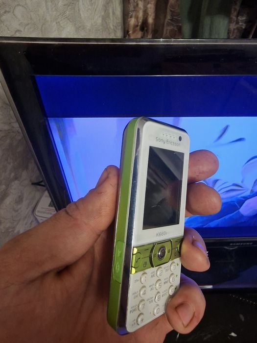 Sony Ericsson k660i