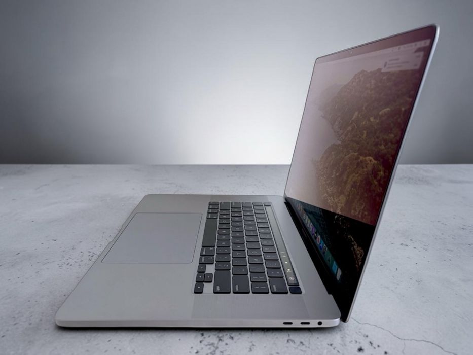 Аpple MacBook Pro 16 2019 i9 2,4GHZ 32RAM 1TB Space Gray Перфектен! Гаранция! — миниатюра 6