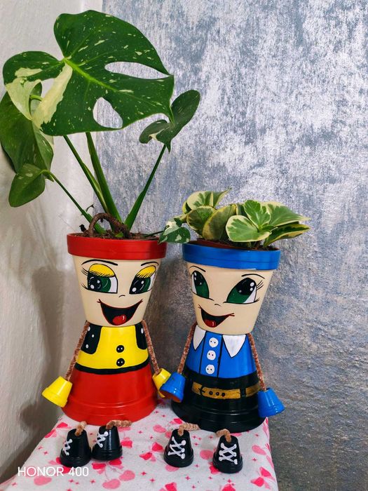 Ghivece personalizate (de la 50 )