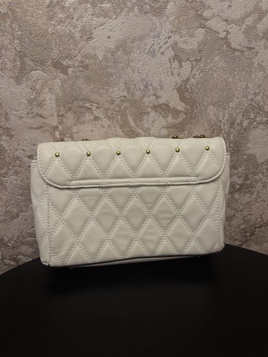 Дамска чанта Guess