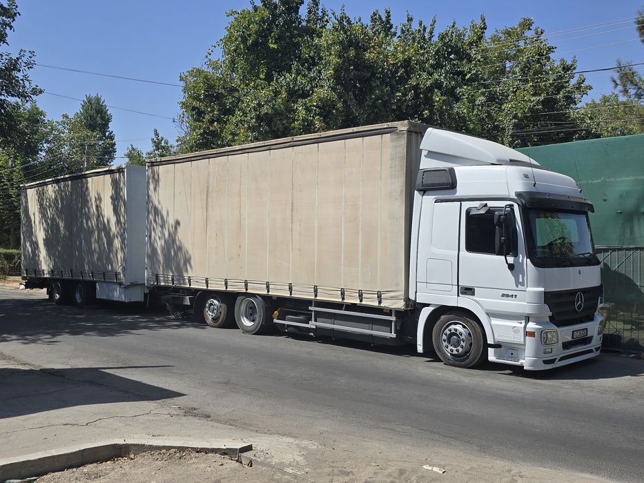 Mersedez benz aktros Paravoz