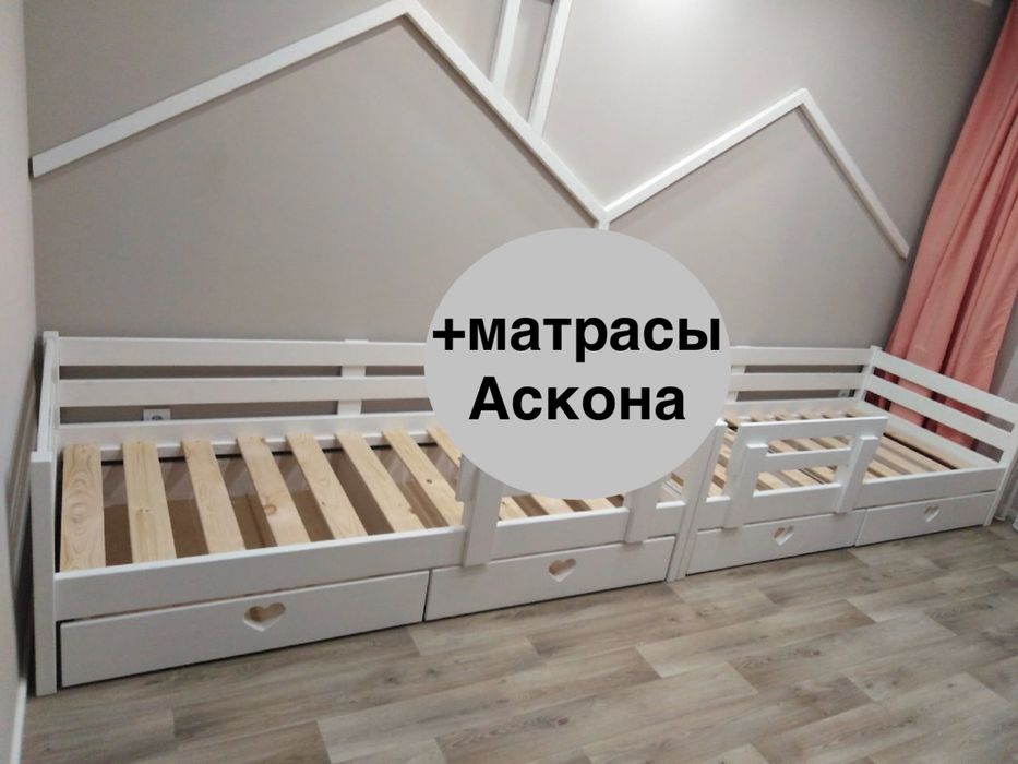 Кровать односпальная с матрасом детская